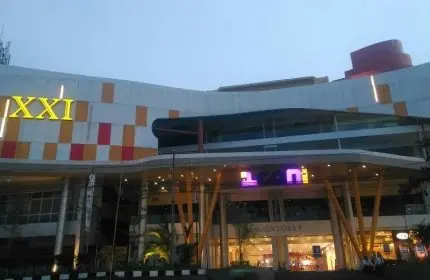 ICON WALK XXI